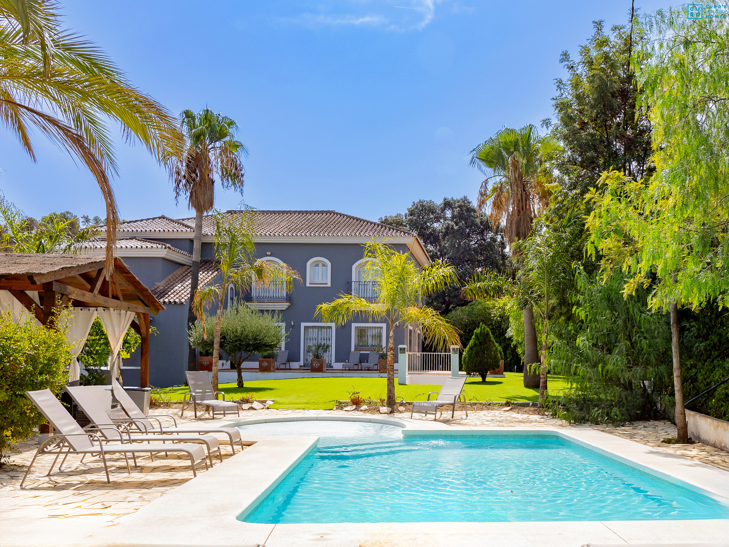 Maravillosa villa vacacional en Coín para 10 personas con piscina privada