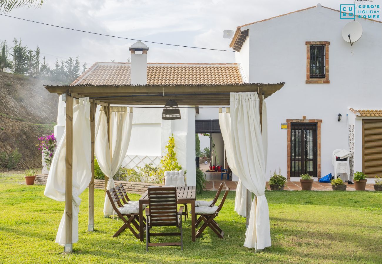 Casa rural en Alhaurín el Grande - Cubo's Finca La Deseada Family