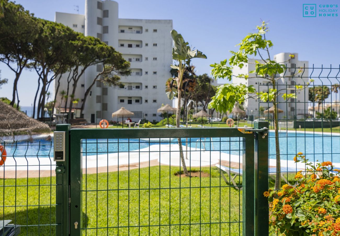 Apartamento en Mijas Costa - Cubo's La Bambera First Line Beach