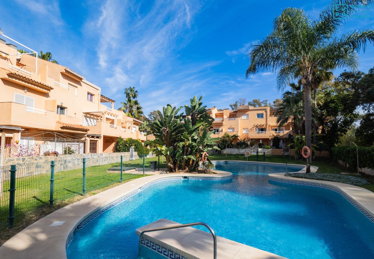 Apartamento en Marbella - Cubo's Cabopino Beach Marbella Apartment