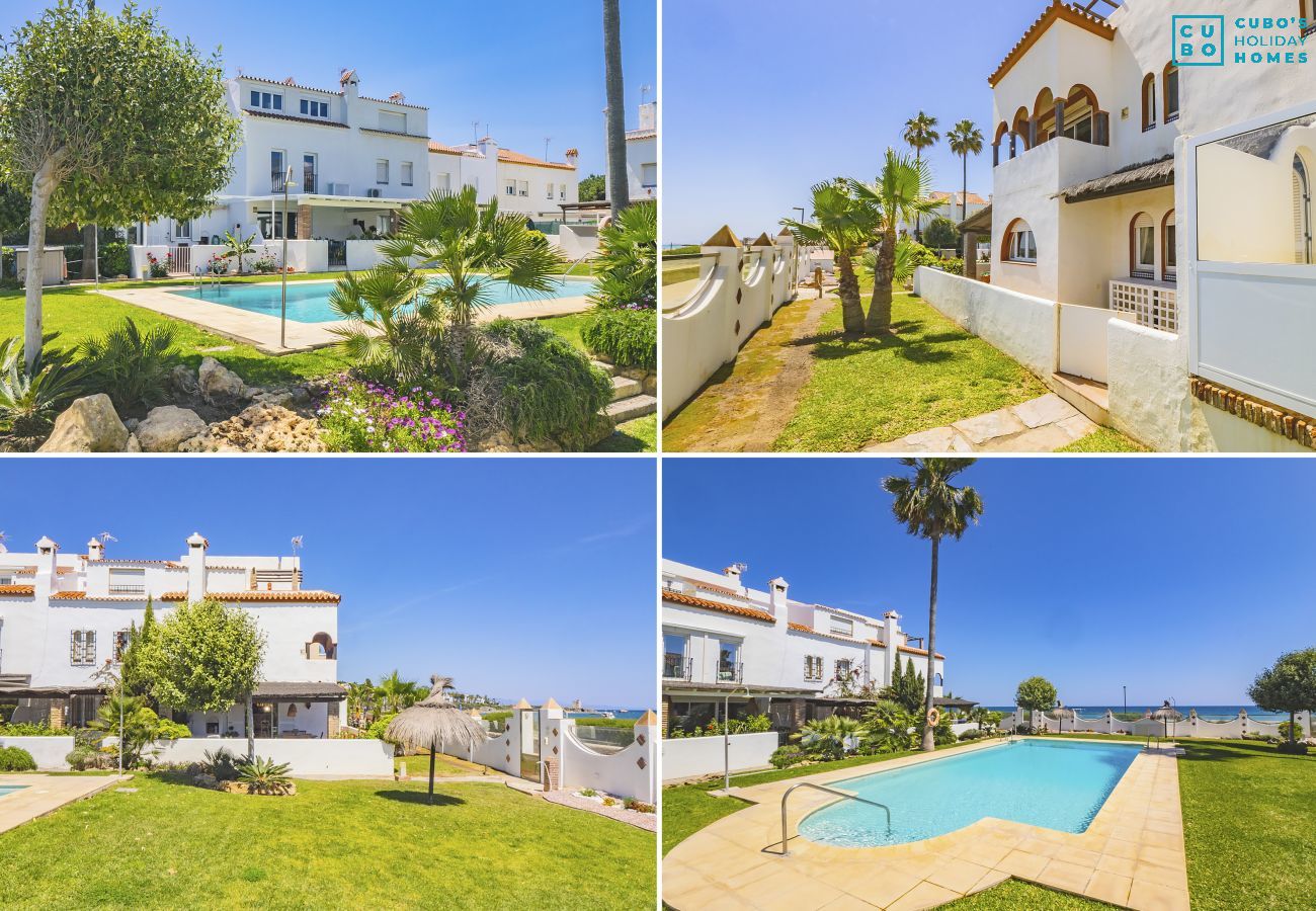 Casa adosada en Manilva - Cubo's Beachfront Marina de Casares House