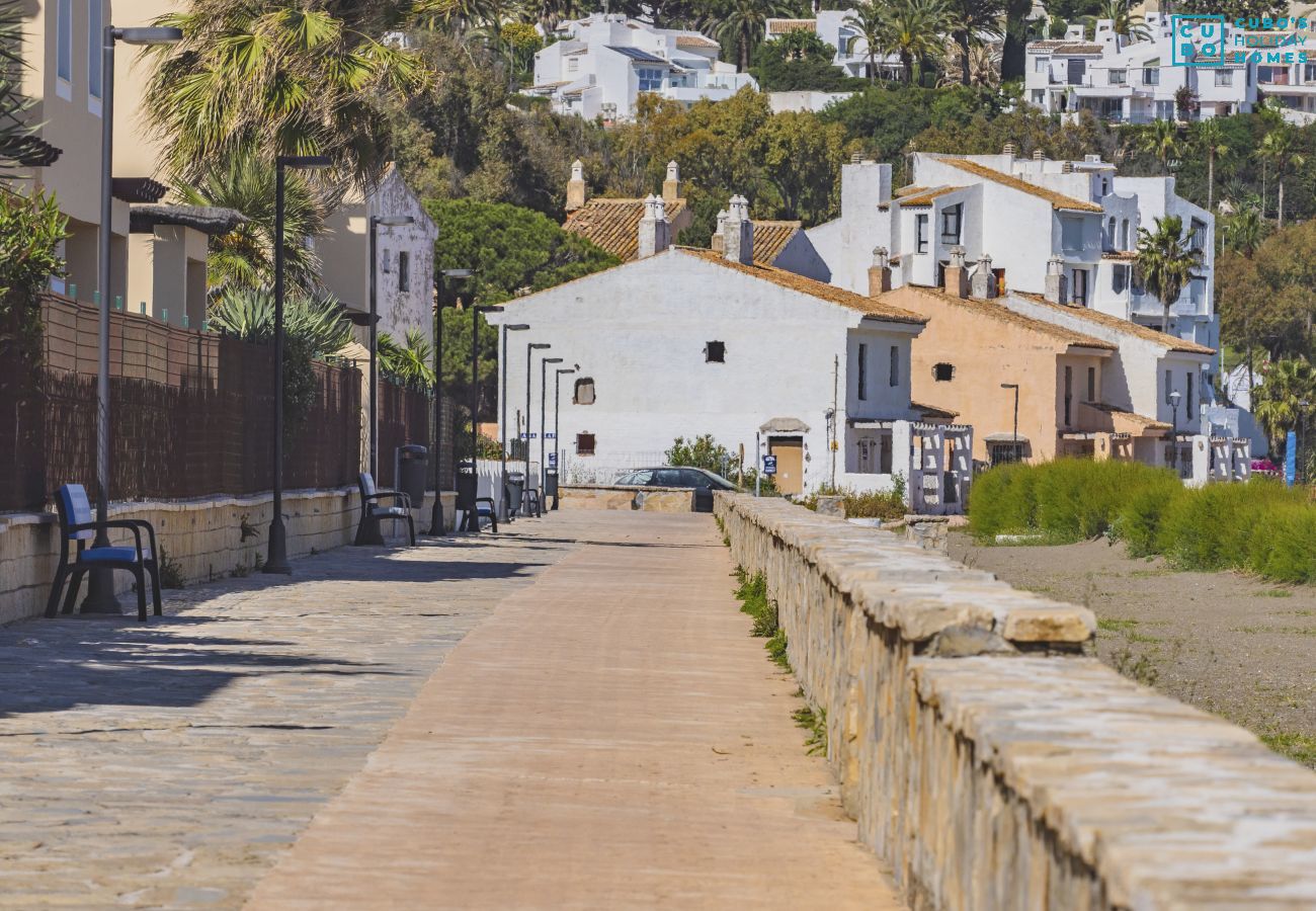 Casa adosada en Manilva - Cubo's Beachfront Marina de Casares House