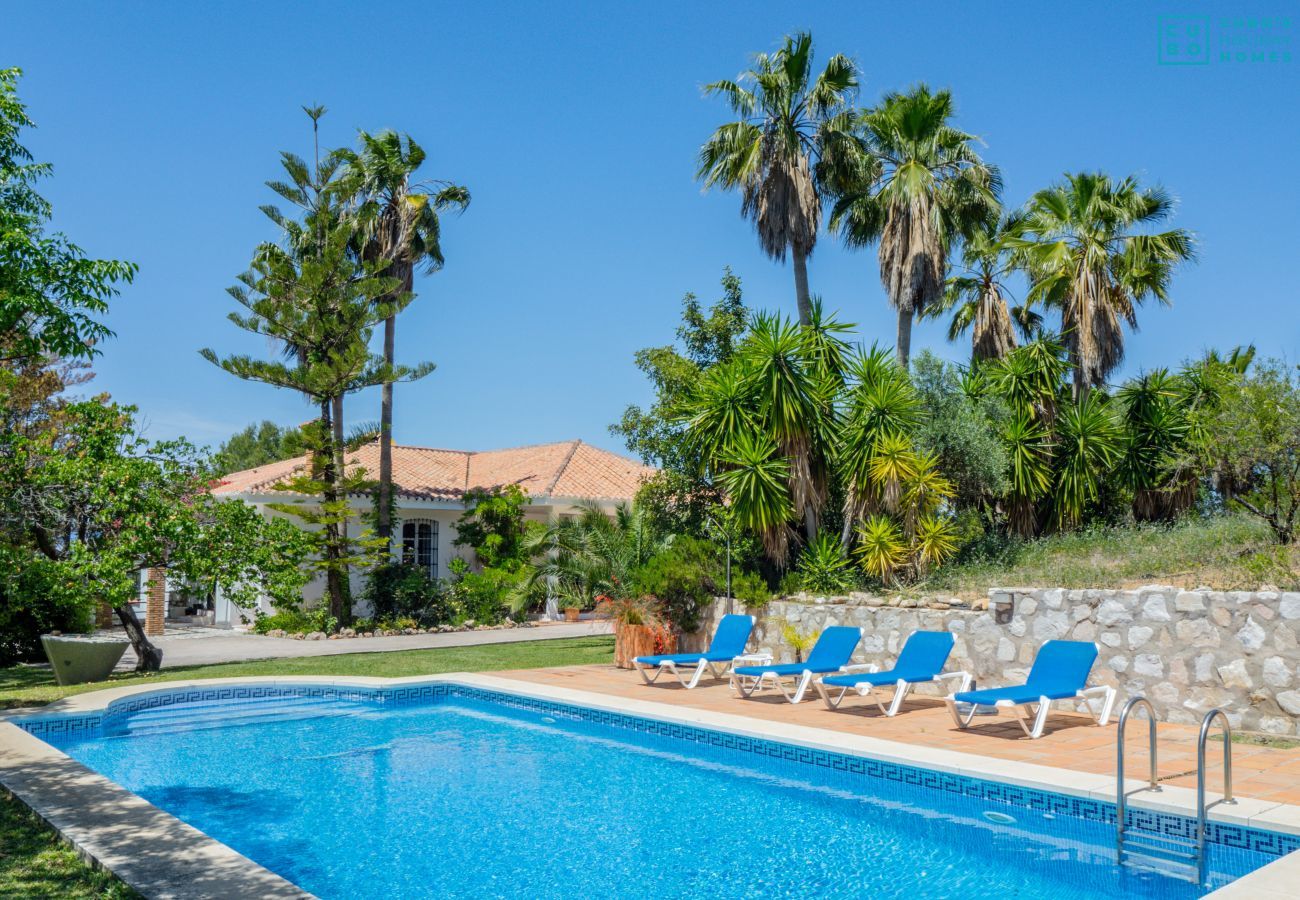 Maravillosa casa rural para 8 personas con piscina