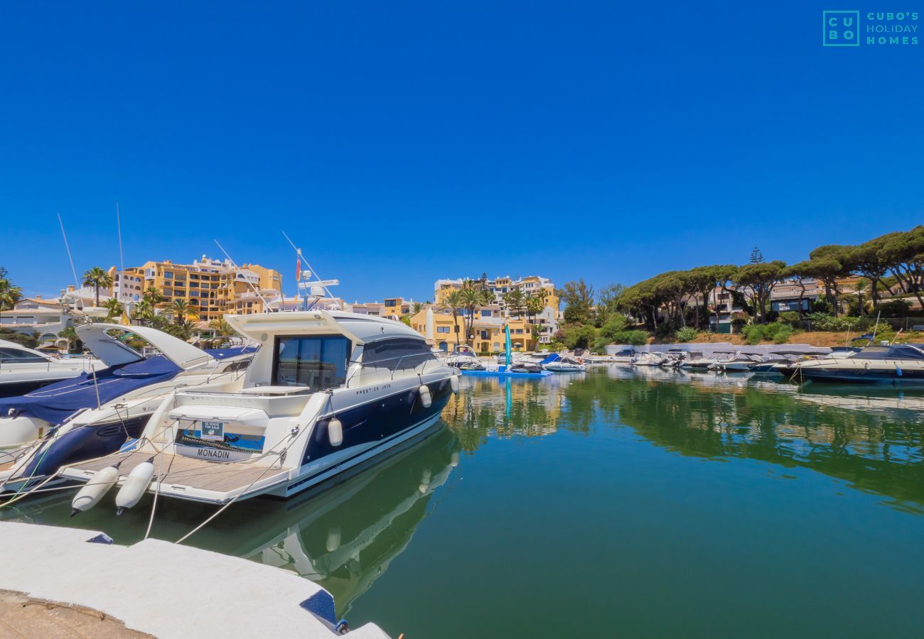 Estudio en Marbella - Cubo's Estudio Cabopino Port & Parking