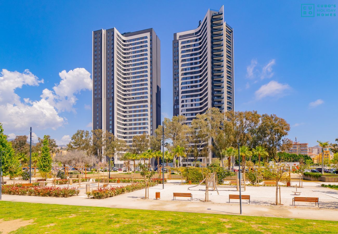 Apartamento en Málaga - Cubo's Urban Sky Malaga Apartment West View 5