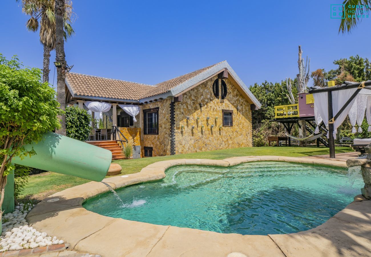 Maravillosa casa rural vacacional con piscina en Alhaurin