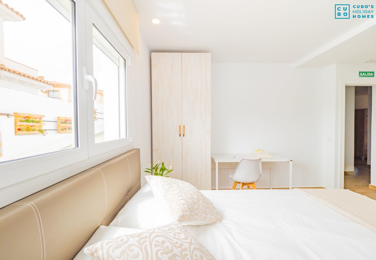 Alquiler por habitaciones en Torre de Benagalbon - Cubo's Hostal William's Sunny 2