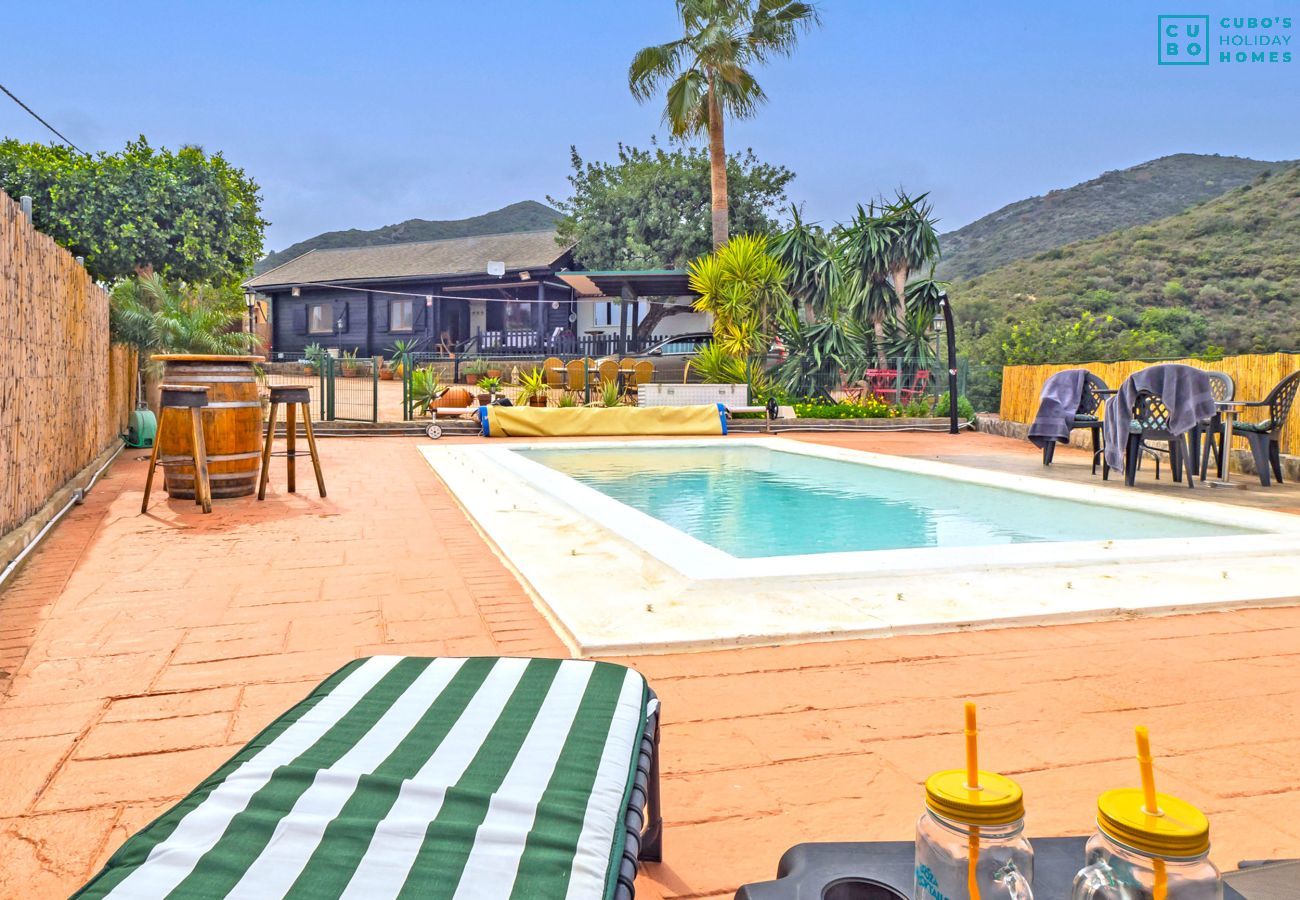 Maravillosa casa rural con piscina en Cártama