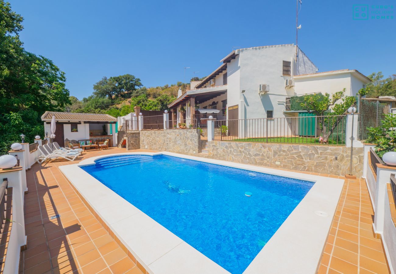 Pool of this country house in Alhaurín el Grande