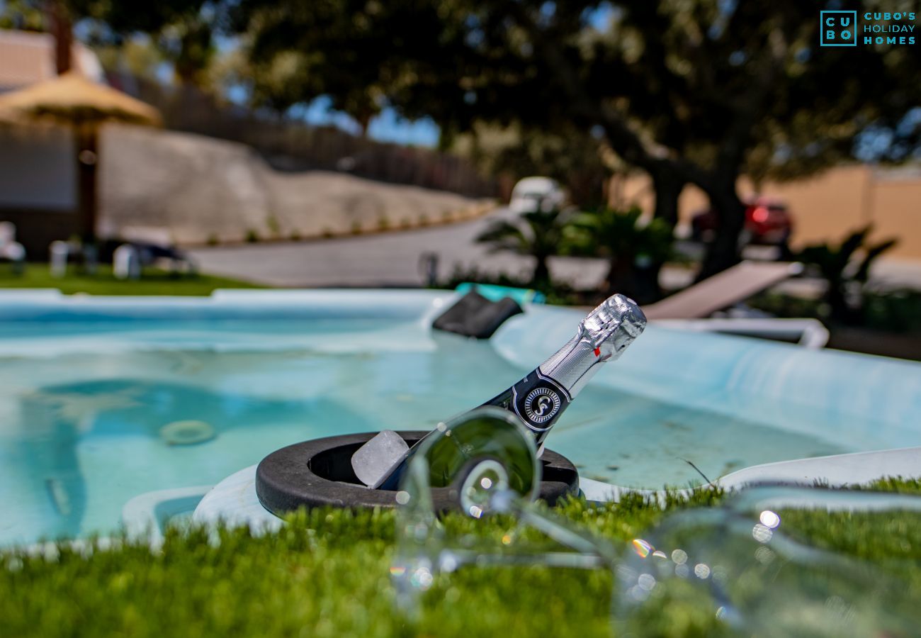 Jacuzzi of this villa in Alhaurín el Grande