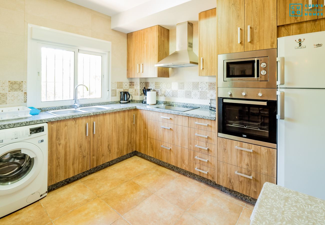 Kitchen of this rural house in Alhaurín el Grande