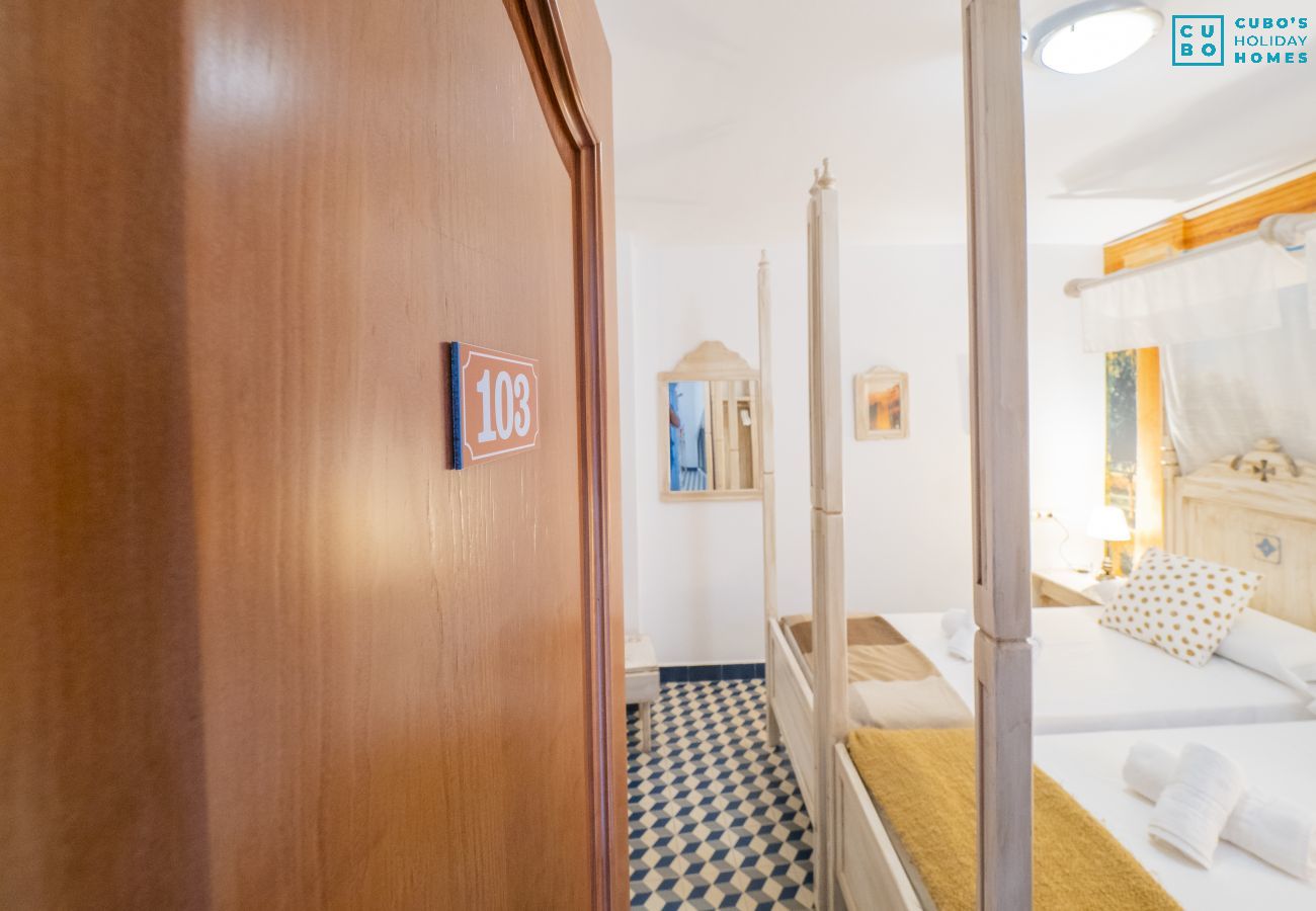 Rent by room in Tolox - Cubo's Hostal La Plaza Room 103 with Breakfast