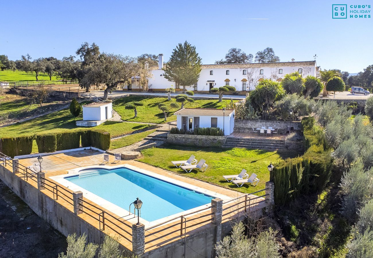 Wonderful rural house with swimming pool ideal for families near Ronda