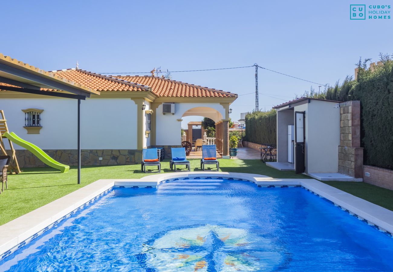 Charming country house with swimming pool for 8 people in Alhaurín de la Torre