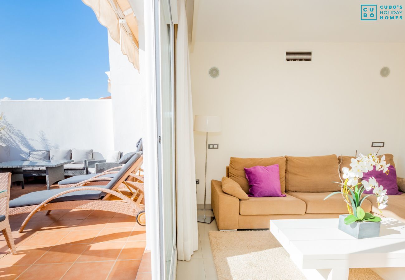 Aparthotel in Marbella - Cubo's Cortijo Del Mar Resort Duplex C1 2