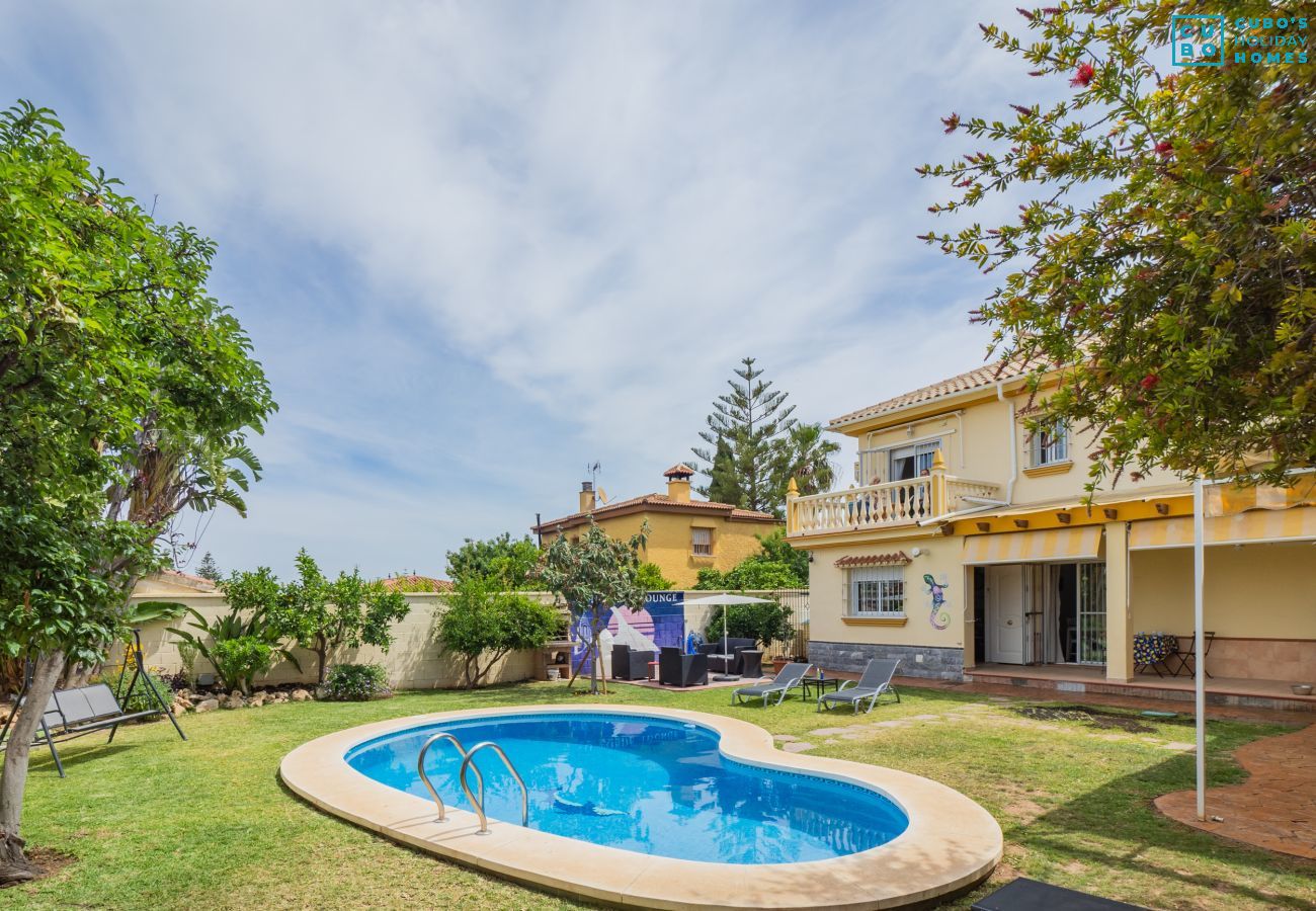 Wonderful country house with swimming pool for 8 people in Alhaurín el Grande