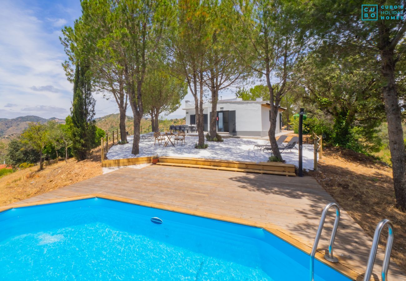 Cottage in Málaga - Cubo's Casa Pineda