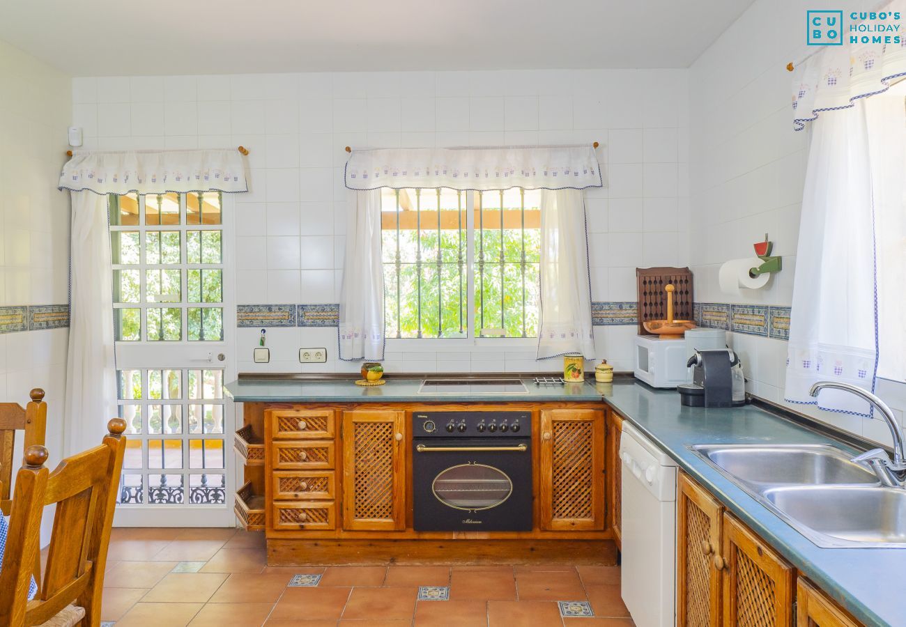 Cottage in Alhaurin de la Torre - Cubo's Casa Rural La Aldaba