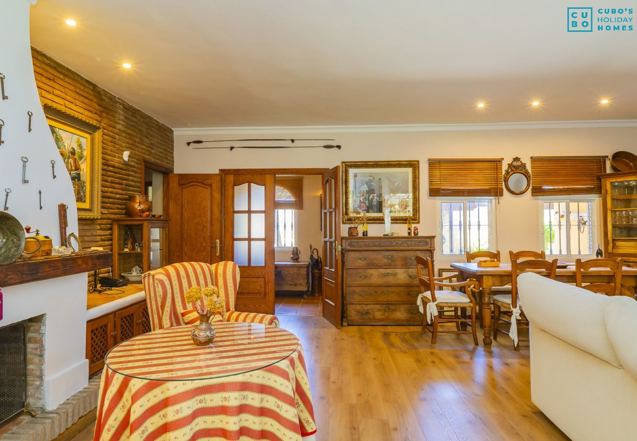 Cottage in Alhaurin de la Torre - Cubo's Casa Rural La Aldaba