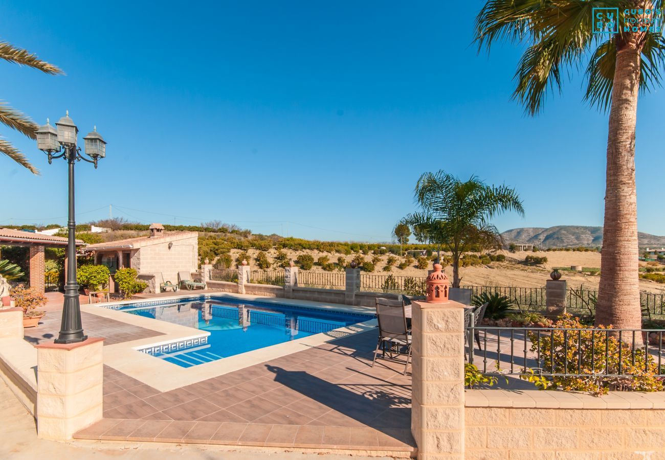 Piscine privée de ce domaine à Alhaurín el Grande