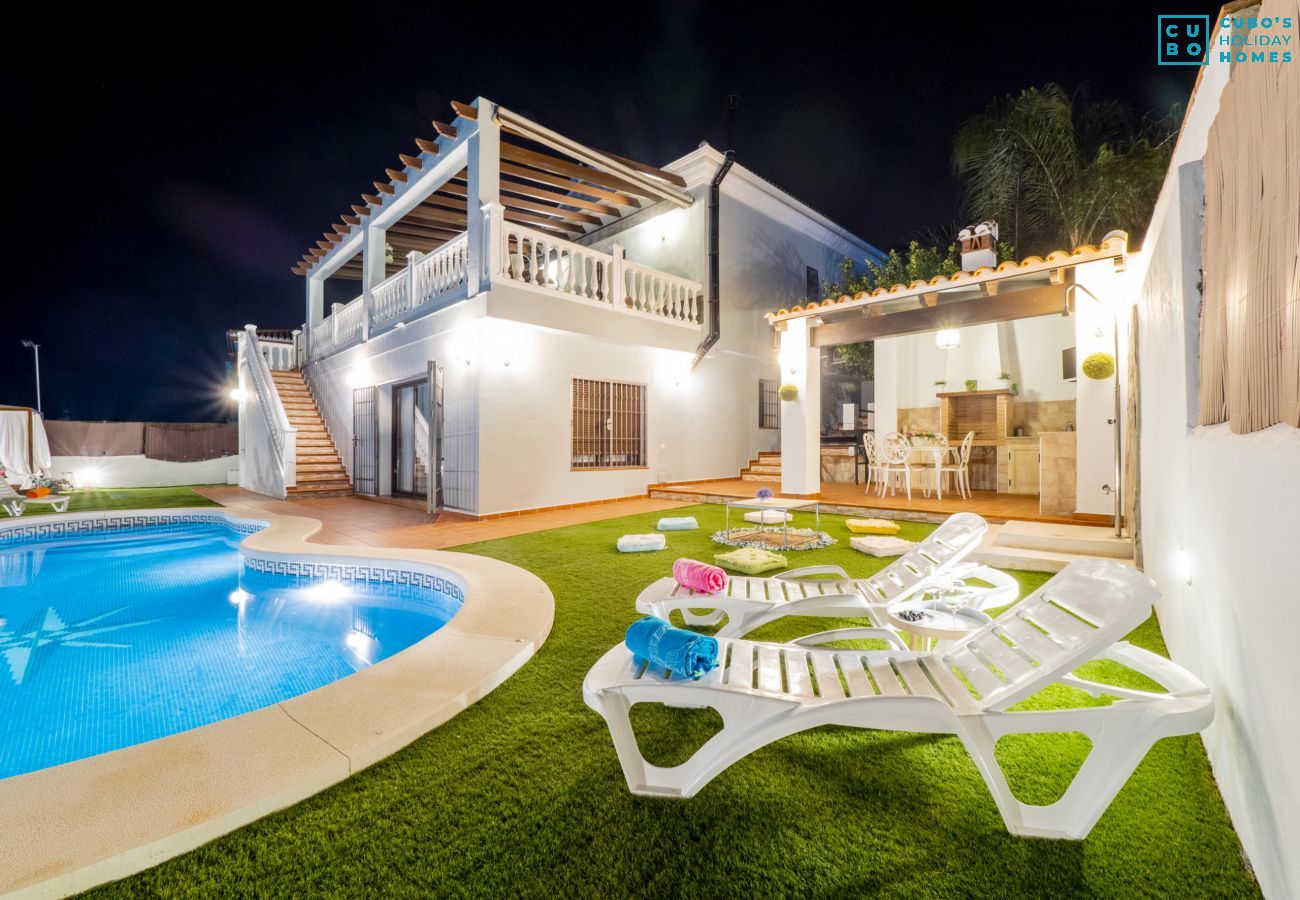 Villa de vacances à Coín pour 12 personnes avec piscine et jacuzzi.