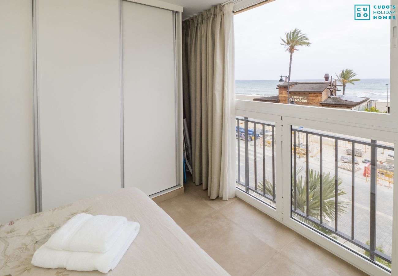 Appartement à Estepona - Cubo's Estepona Oceanview Apartment & Free Parking