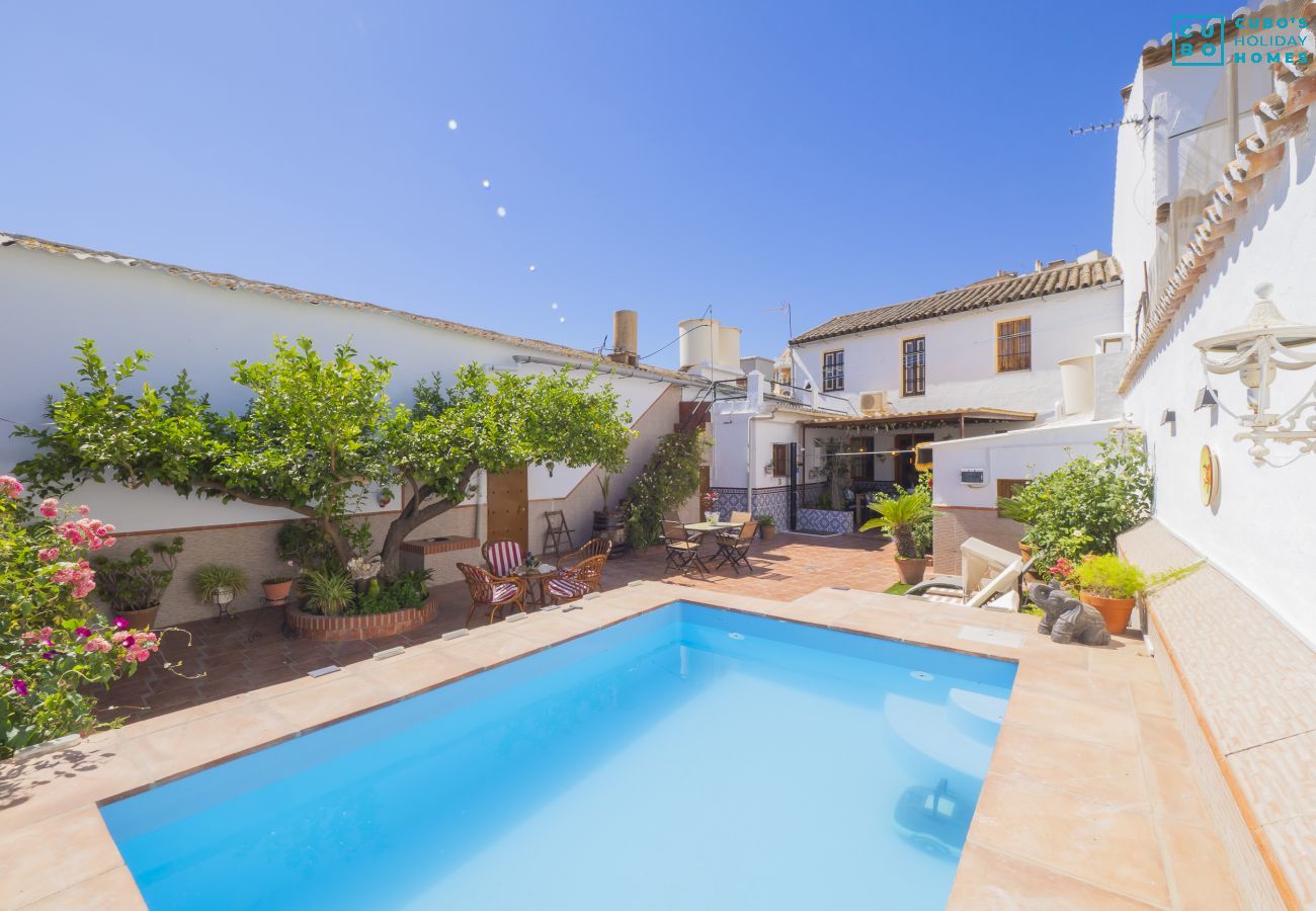 Maison de vacances avec piscine à Casabermeja