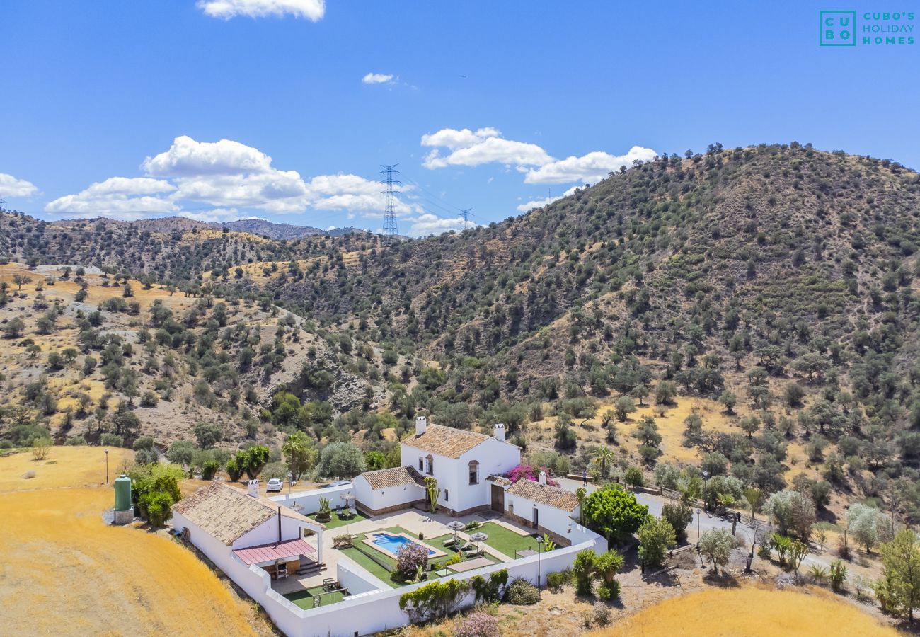 Gîte Rural à Álora  - Cubo's Casa Rural Las Caballerias