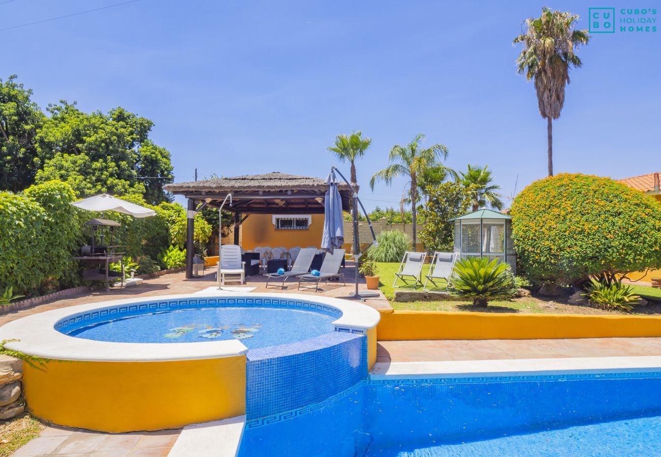 Gîte Rural à Alhaurin de la Torre - Cubo's Casa Rural La Aldaba Family 10 PAX