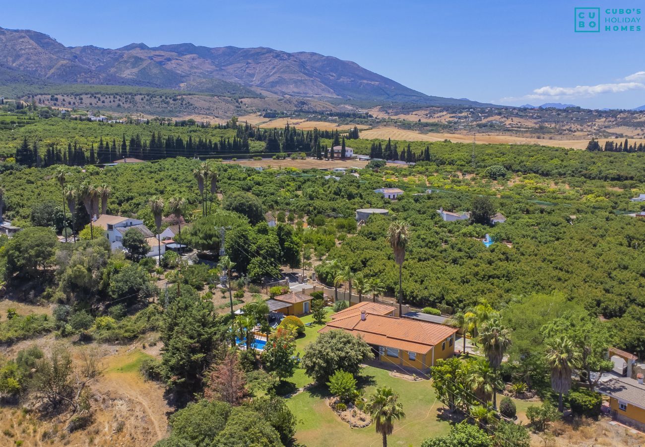 Gîte Rural à Alhaurin de la Torre - Cubo's Casa Rural La Aldaba Family 10 PAX